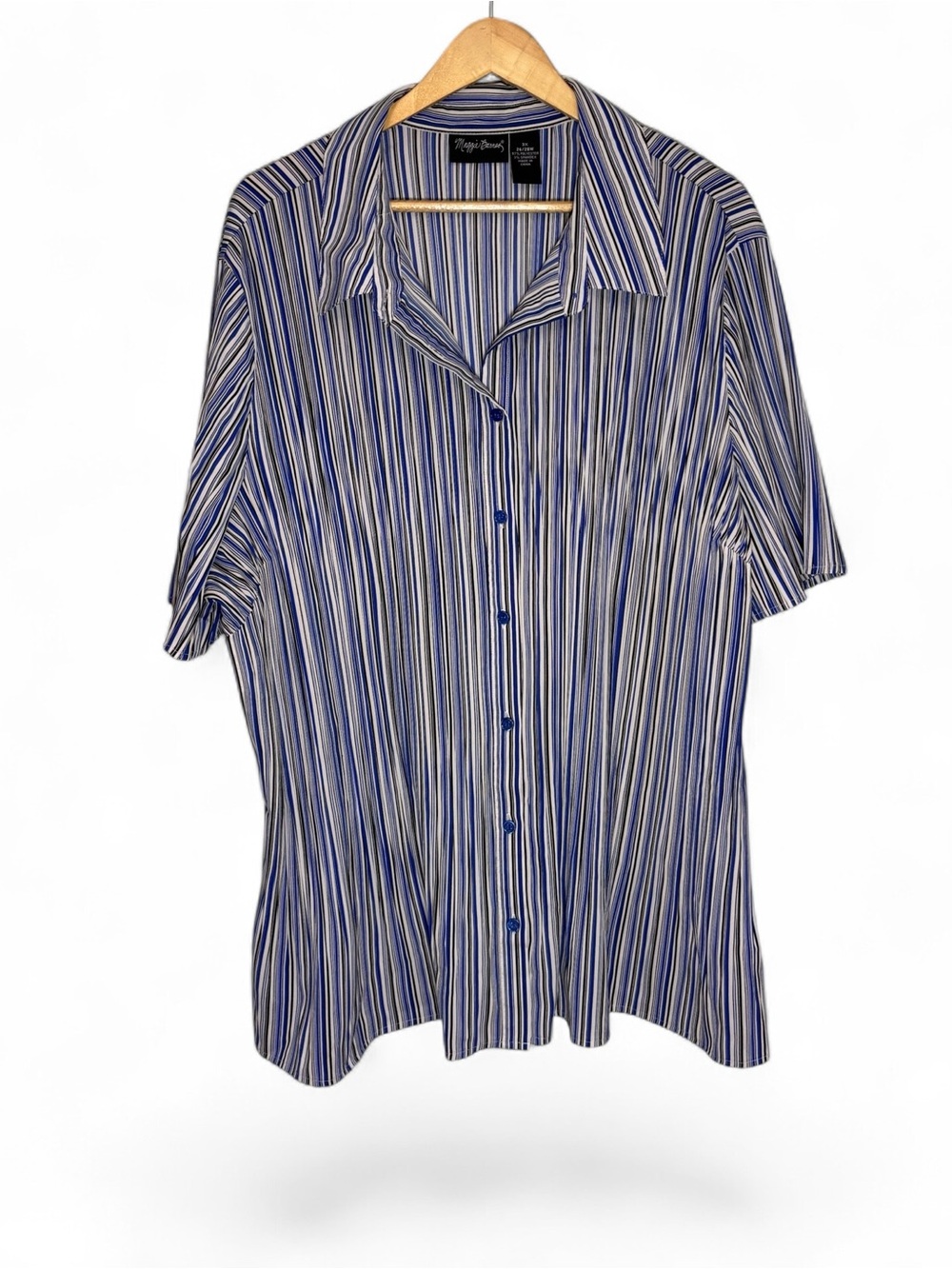 Maggie Barnes 3X 26/28W Catherines Black Blue Striped Crinkle Button Front Shirt